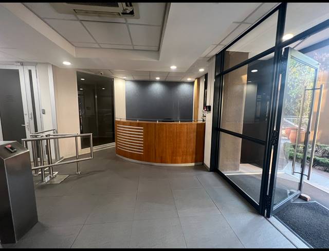 337M² OFFICE TO LET IN ROSEBANK